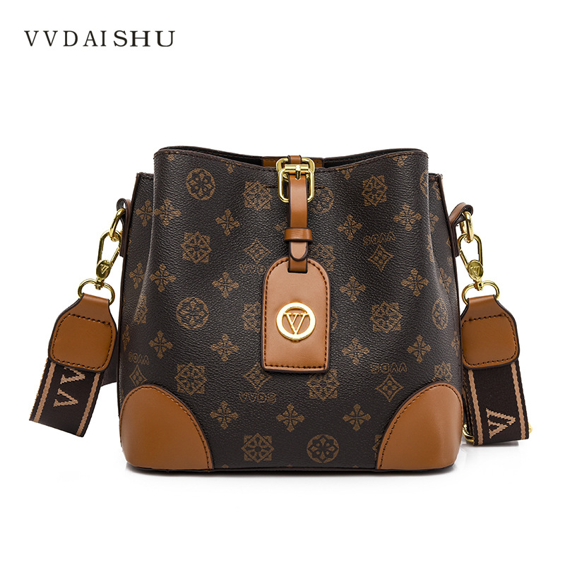 唯唯袋鼠新款高级感时尚斜挎包大容量洋气都市简约撞色印花水桶包