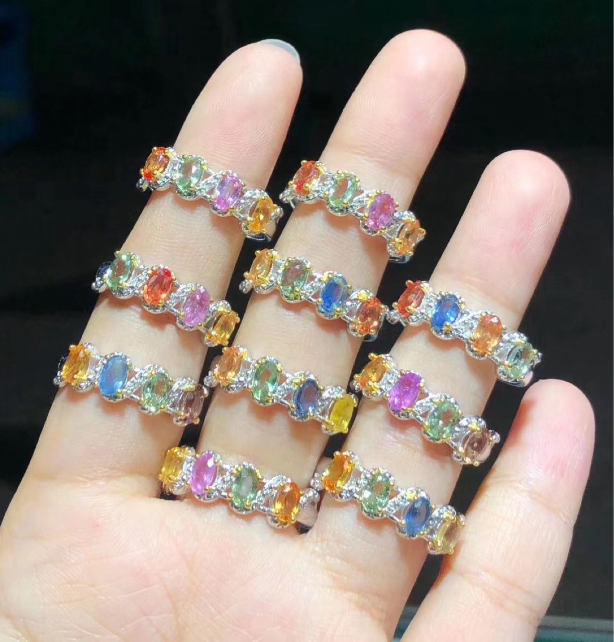 天然斯里兰卡彩色蓝宝石s925镶嵌戒指 火彩好 彩虹色排戒 款式多