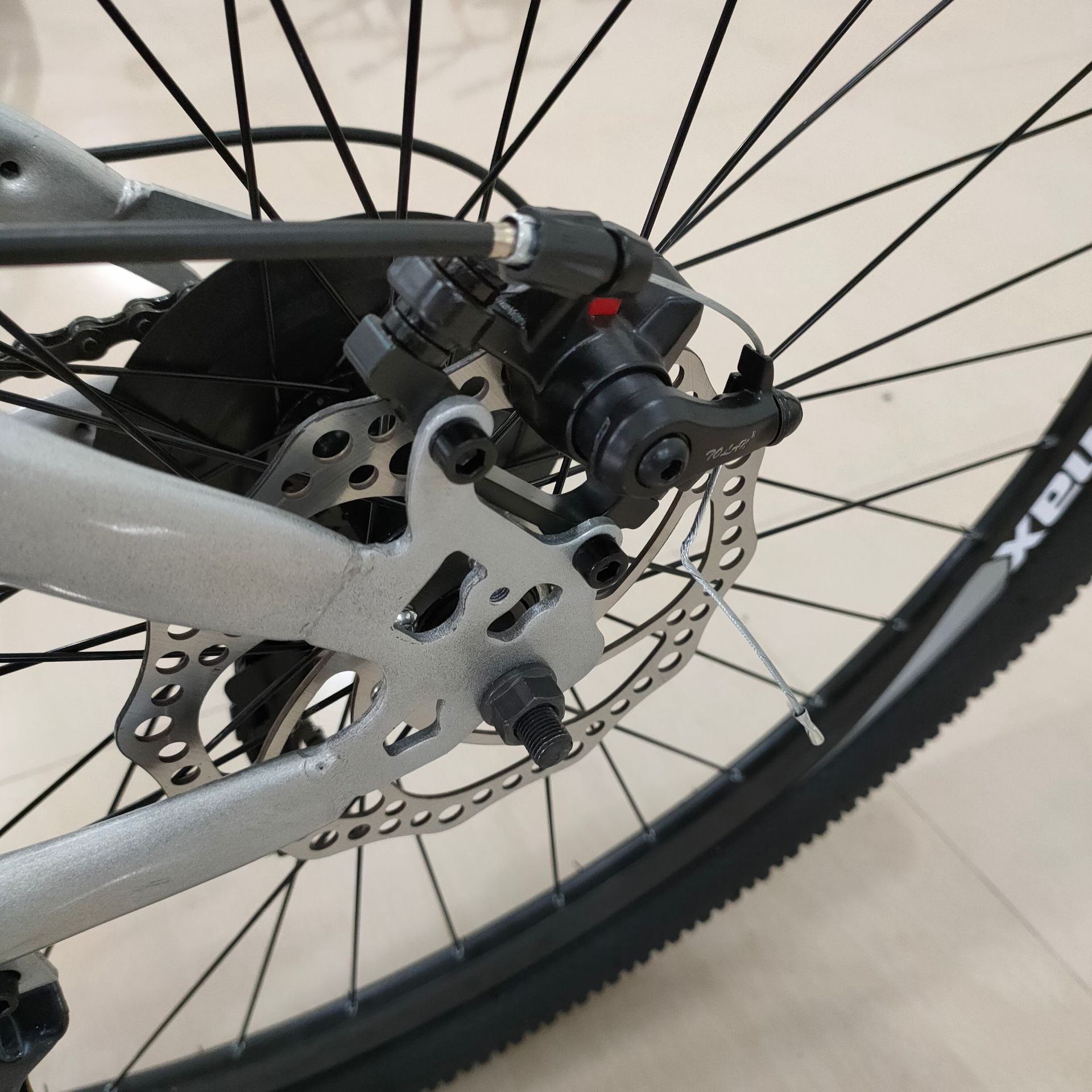 5寸29寸trink山地自行车越野单车成人学生代步车批发