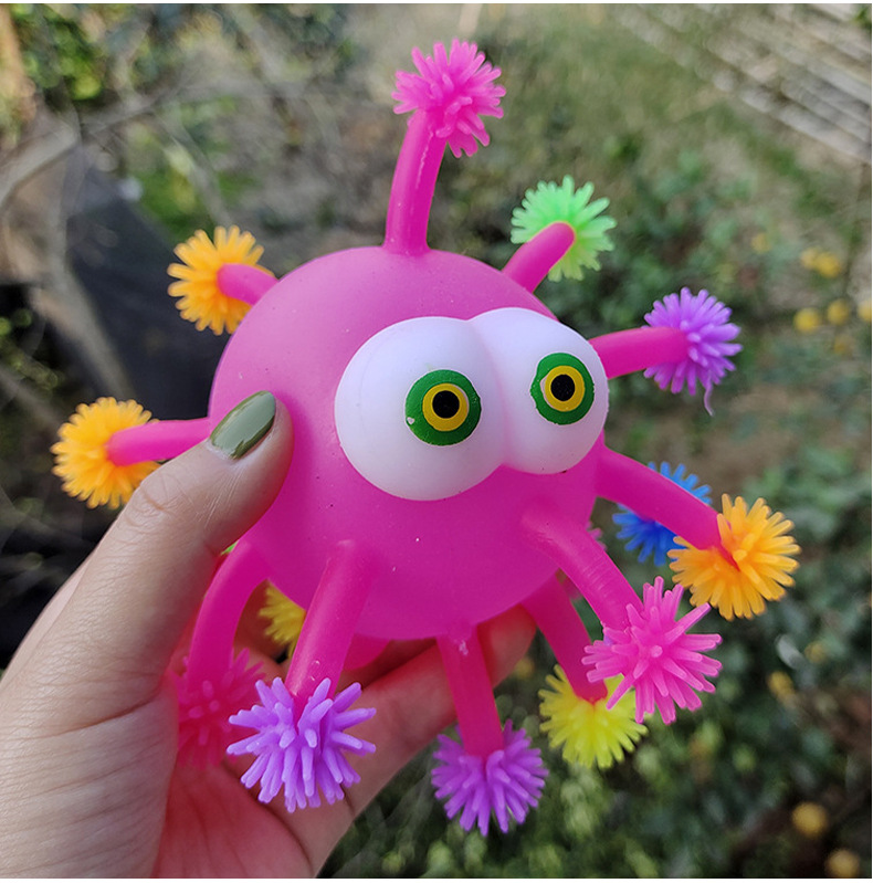 整蛊凸眼雪花球发泄弹力闪光毛毛球地摊夜市小号雪花球发光玩具