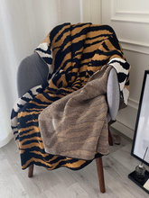 6ILY美式复古老虎皮虎纹毛毯盖毯沙发毯毯子办公室午睡毯保暖冬季
