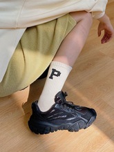 袜子字母p男女春季新款中筒袜纯色ins潮流女高筒运动袜长筒袜