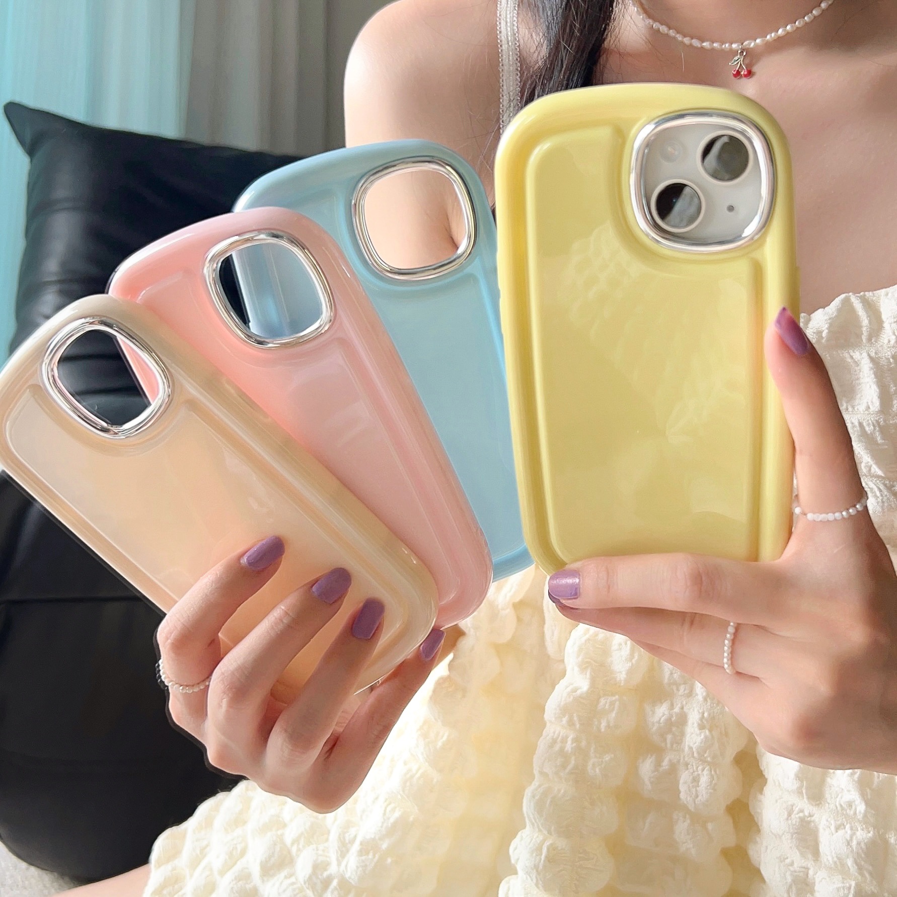 糖果色肤感肥皂壳苹果15pro手机壳凹鼓方圆13/14电镀镜头可贴标11