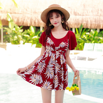 大码泳衣女200斤胖mm连体遮肚显瘦时尚印花裙式妈妈保守温泉泳装