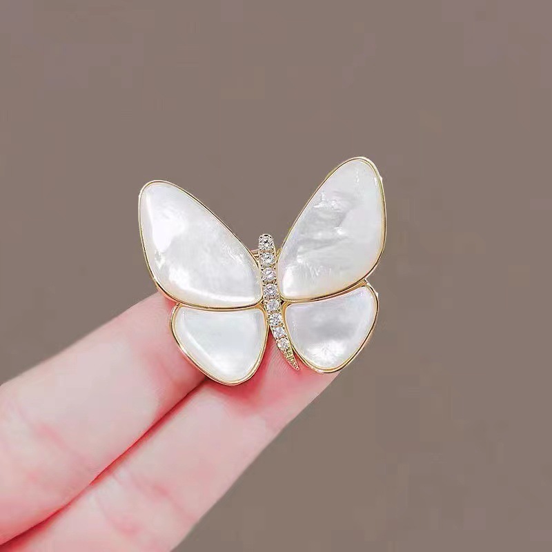 Matte Golden Pearl Corsage Wheat Ear Suit Brooch Women's High-End All-Match Clothes Pin Personalized Anti-Exposure Accessories