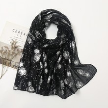 秋季女花卉装饰平纹烫金银长方形围巾现货冬季黑色丝巾