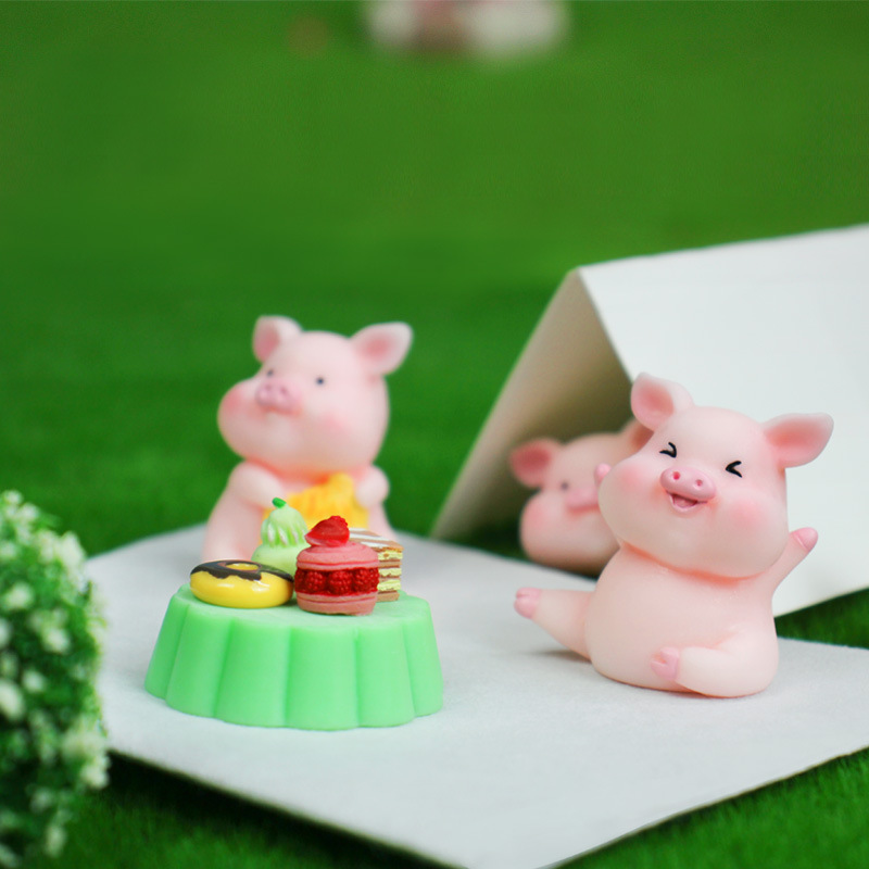 Micro Landscape Spring Outing Piggy Ornaments Creative Home Desktop Small Animal Resin Crafts Car Decorations Wholesale