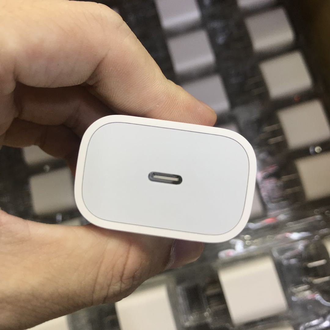 工厂现货 pd20w快充充电头适用iphone12苹果手机11/max 18w充电器