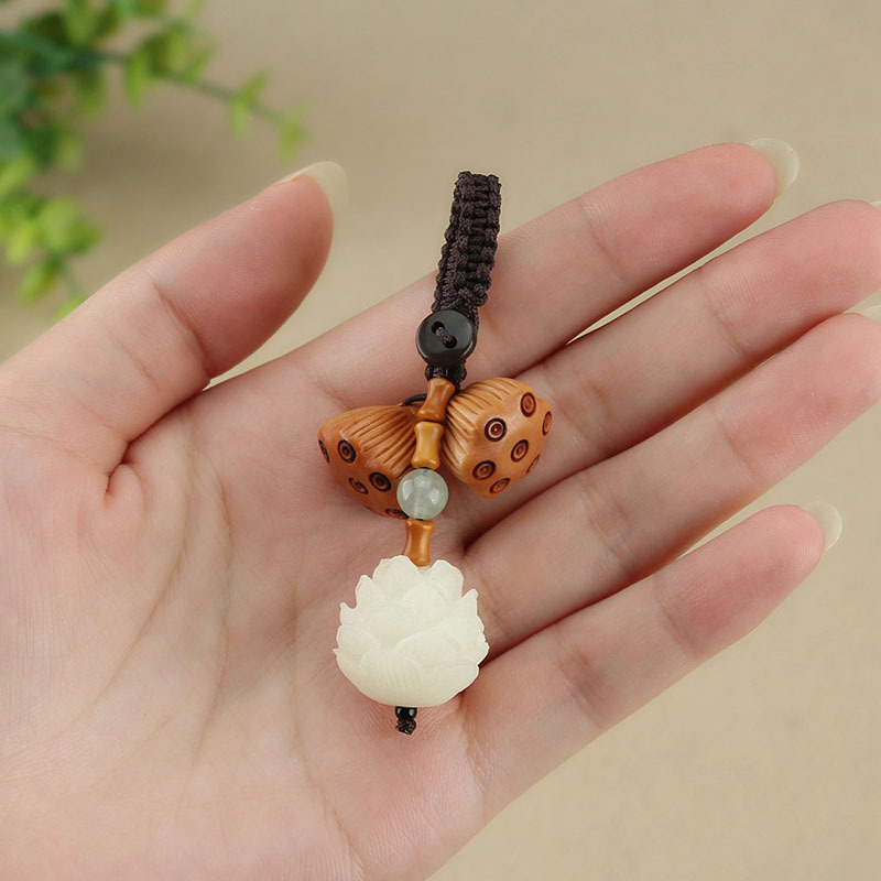 Ethnic Style Bodhi Lotus Seedpod Car Key Ring Blackwood Key Pendants High-End Creative Gift Couple Hanging Ornaments