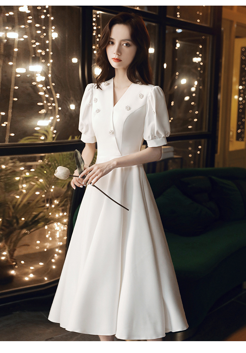 白色晚礼服2022新款宴会气质连衣裙赫本风主持人平时可穿小礼服女