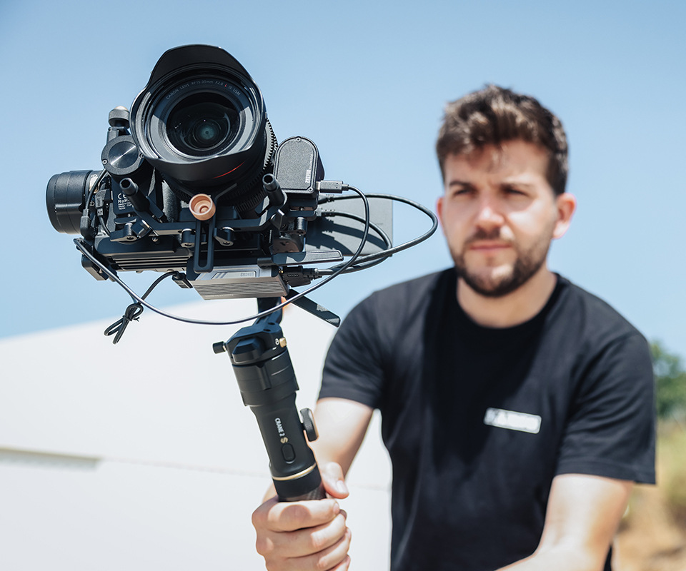 智云云鹤2s手持稳定器单反云台摄影竖屏相机旅拍视频平衡器crane2