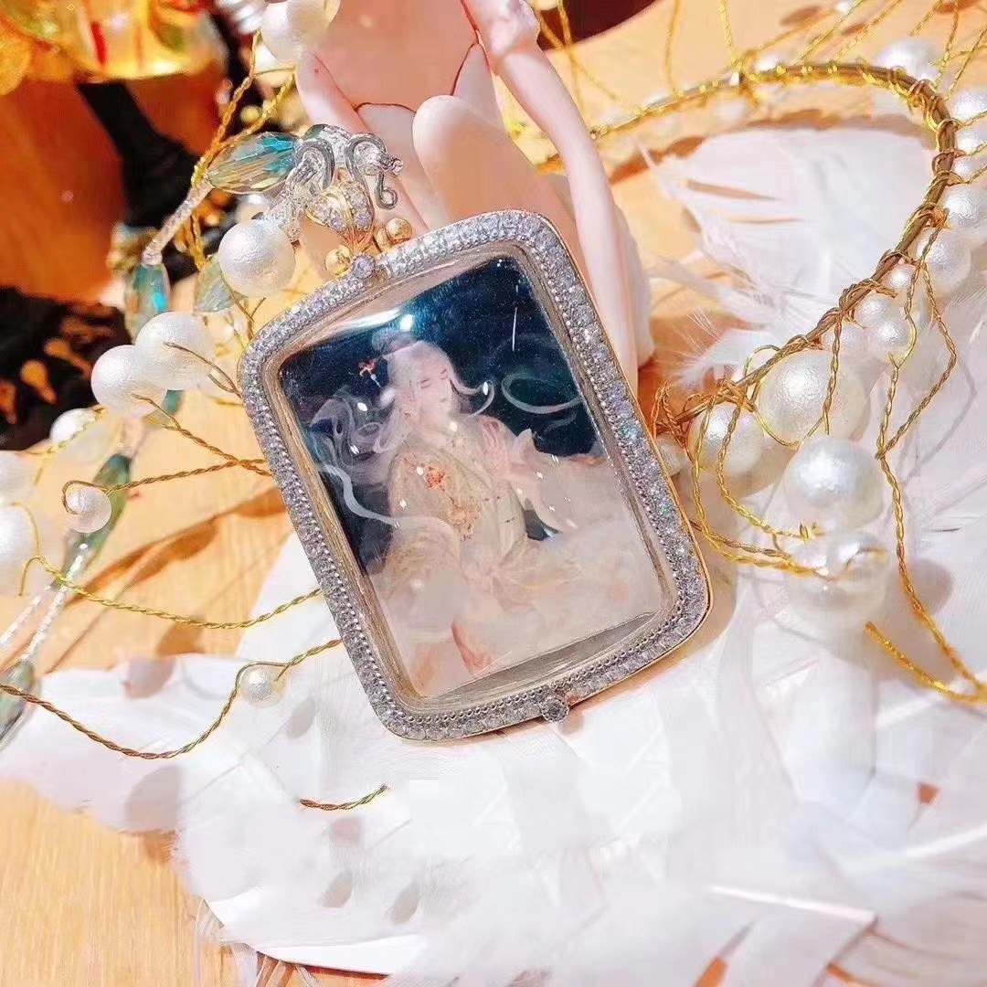 泰国佛牌 阿赞莫 一期妖皇 佛牌 佛牌批发 量大可定制外壳 跑庙