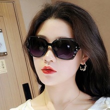 2024新款时尚太阳眼镜女士防紫外线墨镜复古个红大框显瘦眼镜