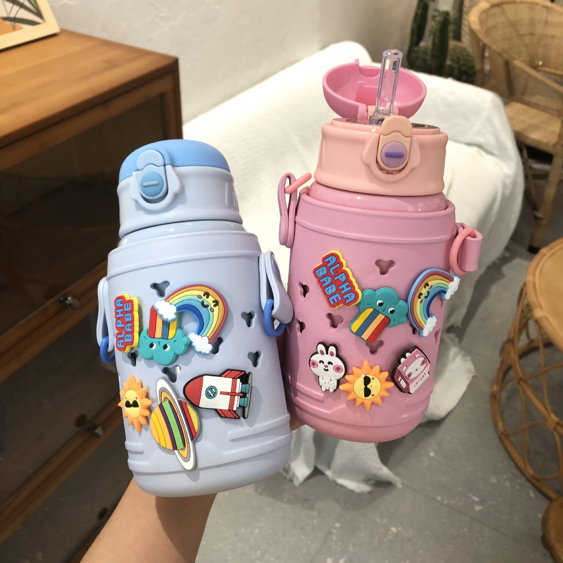 Hole Children's Thermos Mug Female Boy Elementary School Students Large Capacity Water Bottle Belt Straw 316 Stainless Steel Water Cup