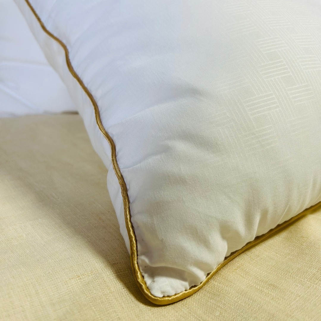 简约提花枕聚酯纤维枕芯走量批发柔软舒适四季可用枕头自用透气