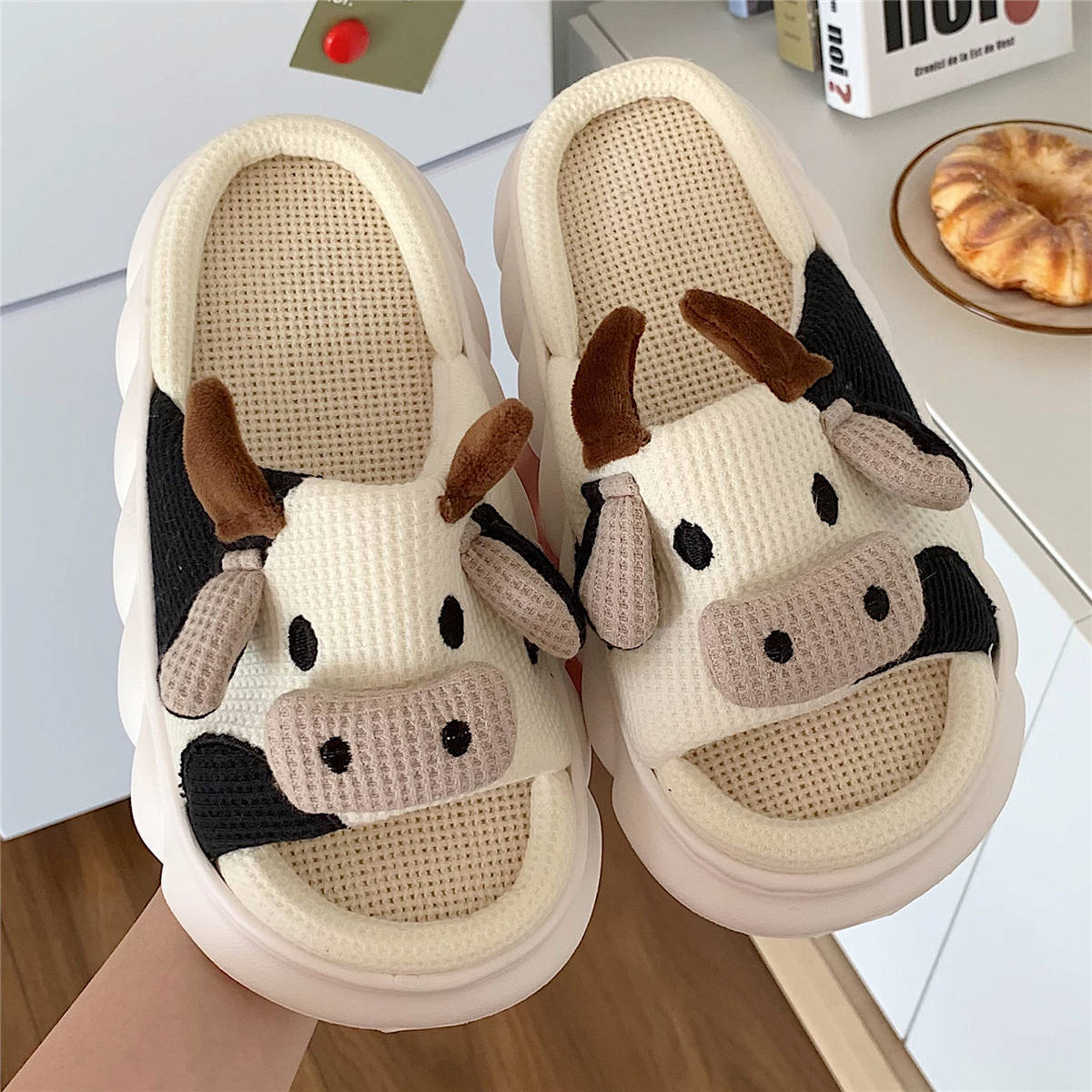 Cross-Border Wholesale Linen Slippers Summer Women's Cow Indoor Non-Slip Deodorant Slip-on Thick-Soled Sandals