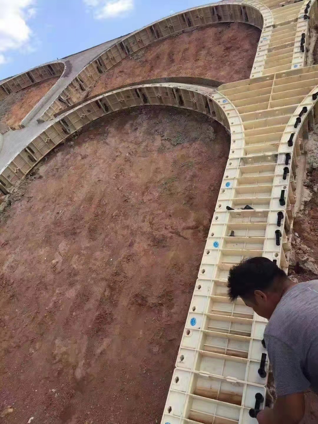 广西厂价直供abs pp塑料模板 平面 涵洞水沟 1500*600*80 塑模板