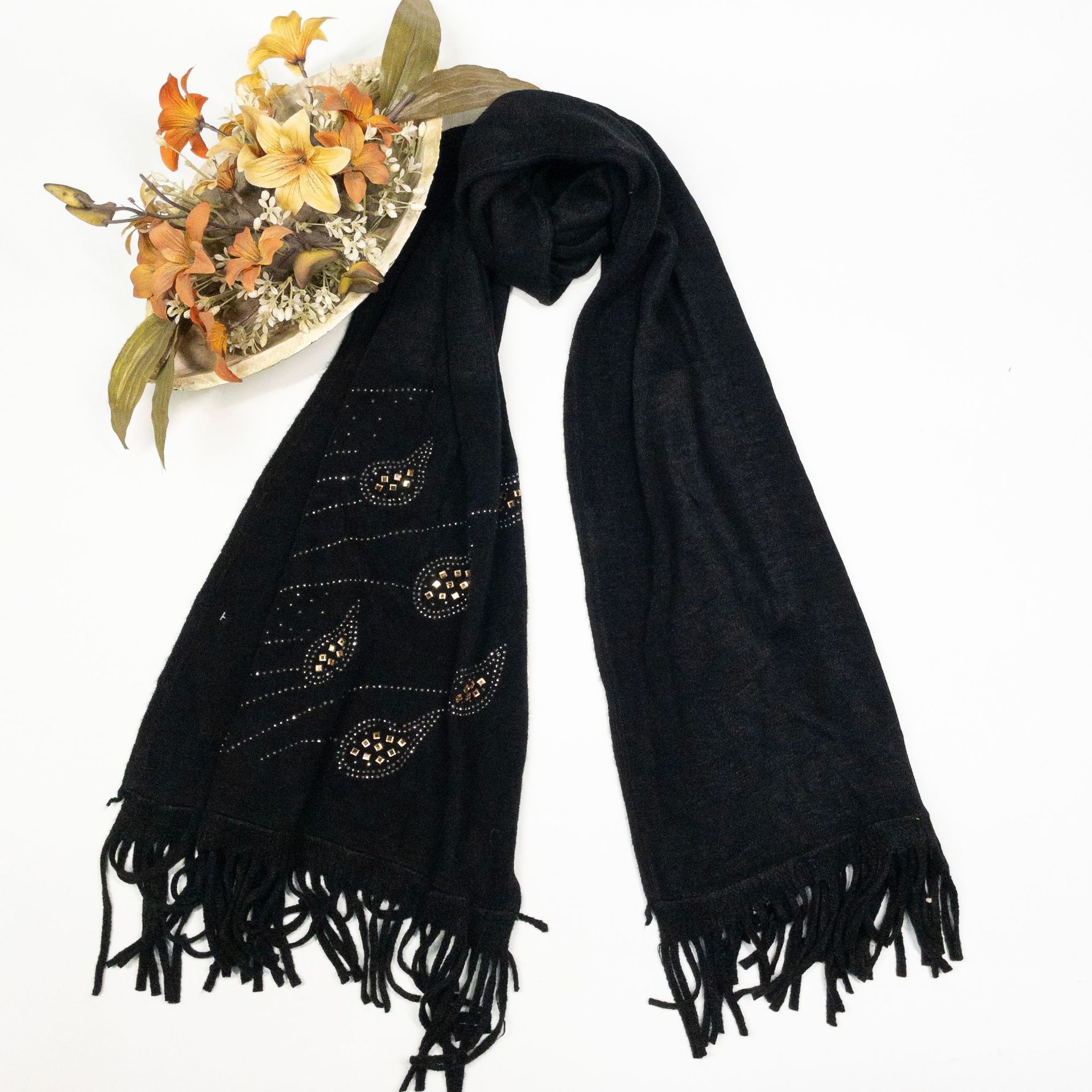 昀朵2021新款仿羊绒烫钻围巾民族风纯色流苏围巾围脖跨境外贸批发