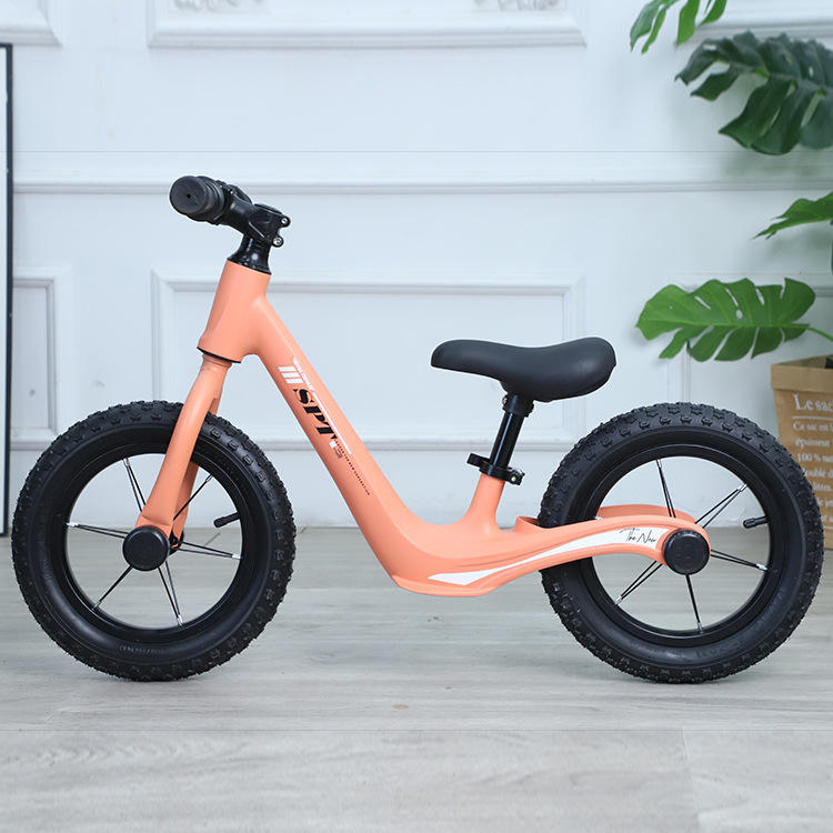 儿童平衡车无脚踏12寸镁合金竞赛平衡车2-6岁儿童两轮滑步车批发