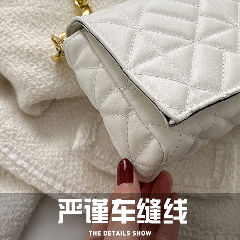 Women's Bag New Korean Style Fashionable Diamond Embroidery Thread One-Piece Chain Bag Western Style Commuter Texture Trendy Portable Underarm Bag