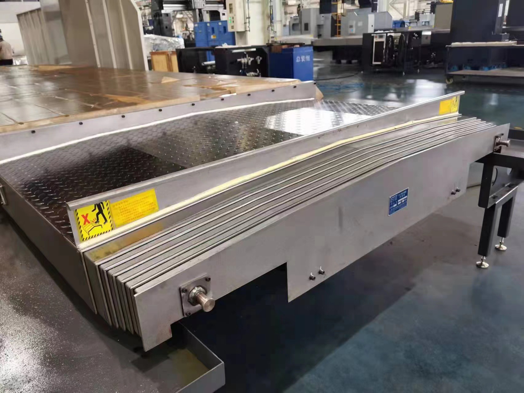 机床钢板防护罩加工中心导轨防尘罩龙门钢板防护罩伸缩式护罩