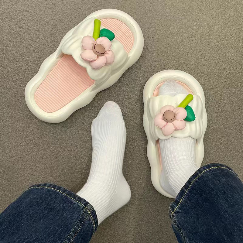 Women's Slip-on Slippers, Thick-Soled Non-Slip Cute Cartoon Sandals for Students, Summer New 2023