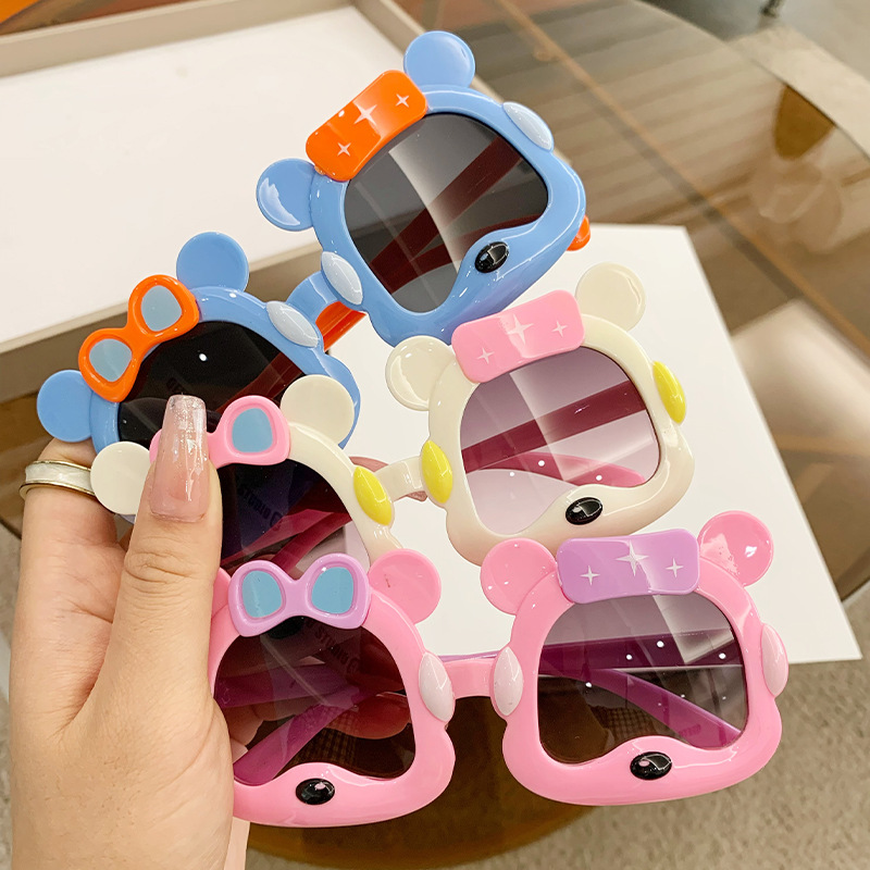 2024 New Kids Sunglasses Cute Bear Sunglasses Cartoon Shape Kawaii Glasses Treasure Photo Glasses