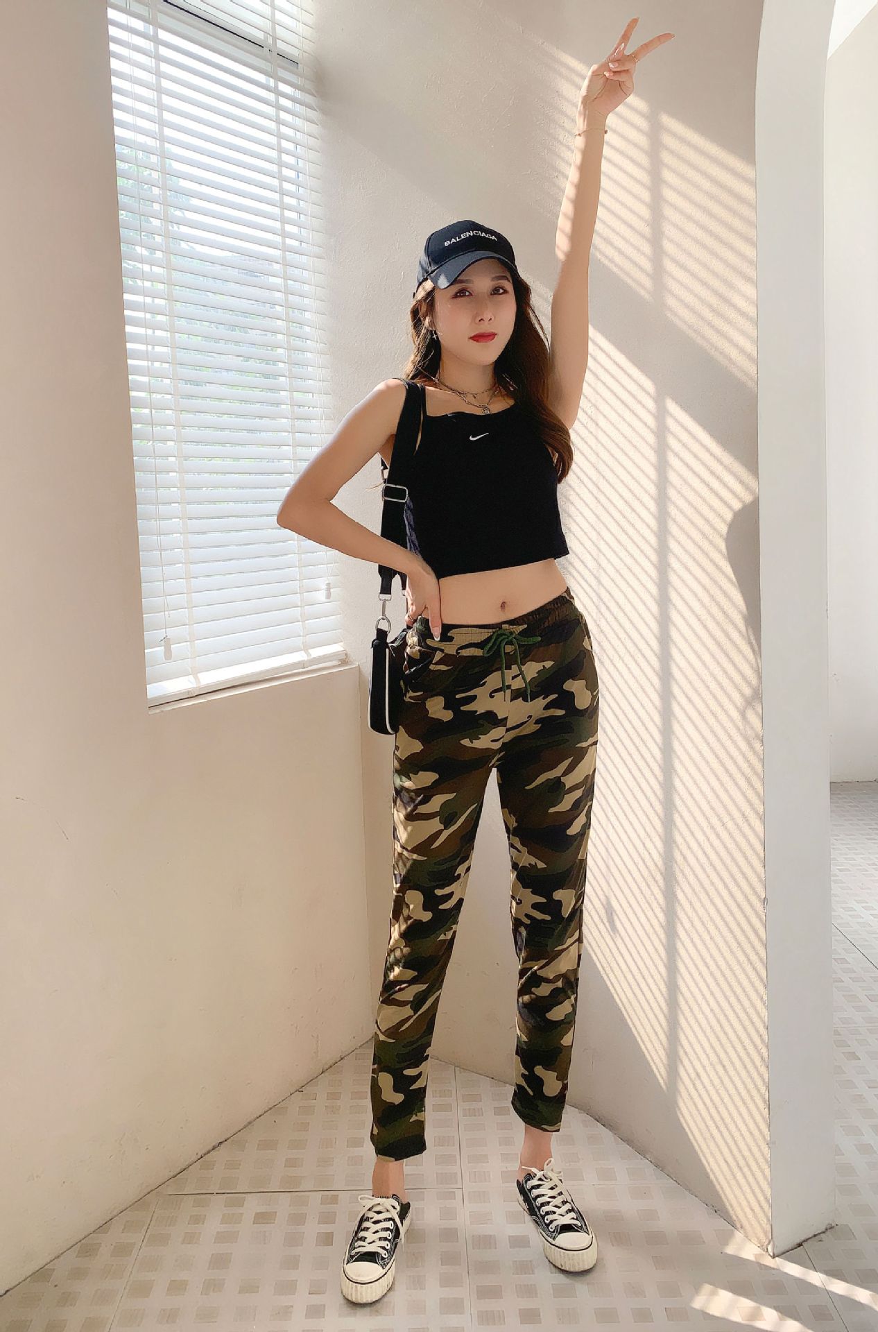 春秋季迷彩女工装裤女裤宽松大码长裤高腰弹力中厚款女休闲裤批发