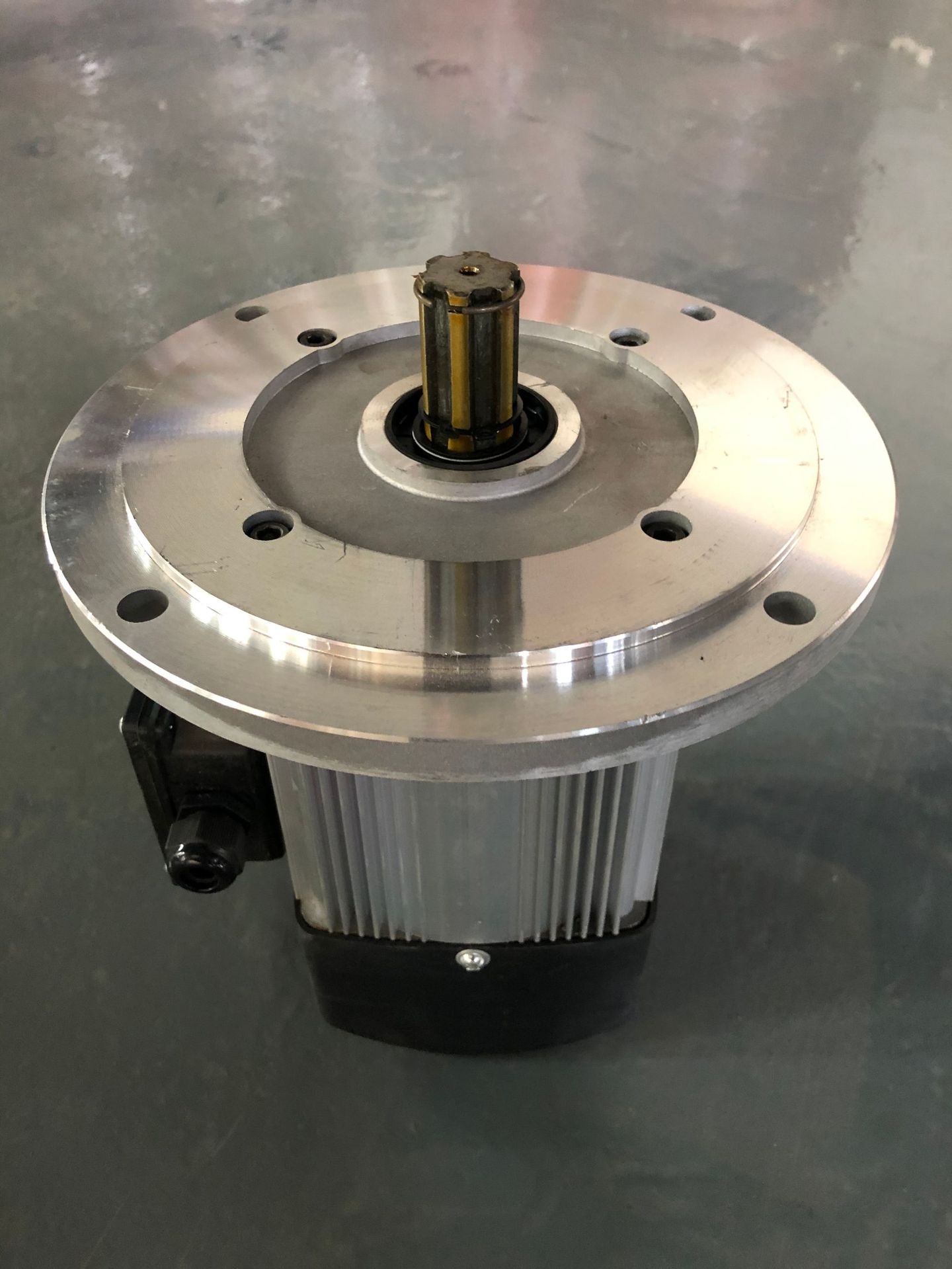 起重机yse电动机软启动铝壳大盘运行电机电磁制动三相异步电动机