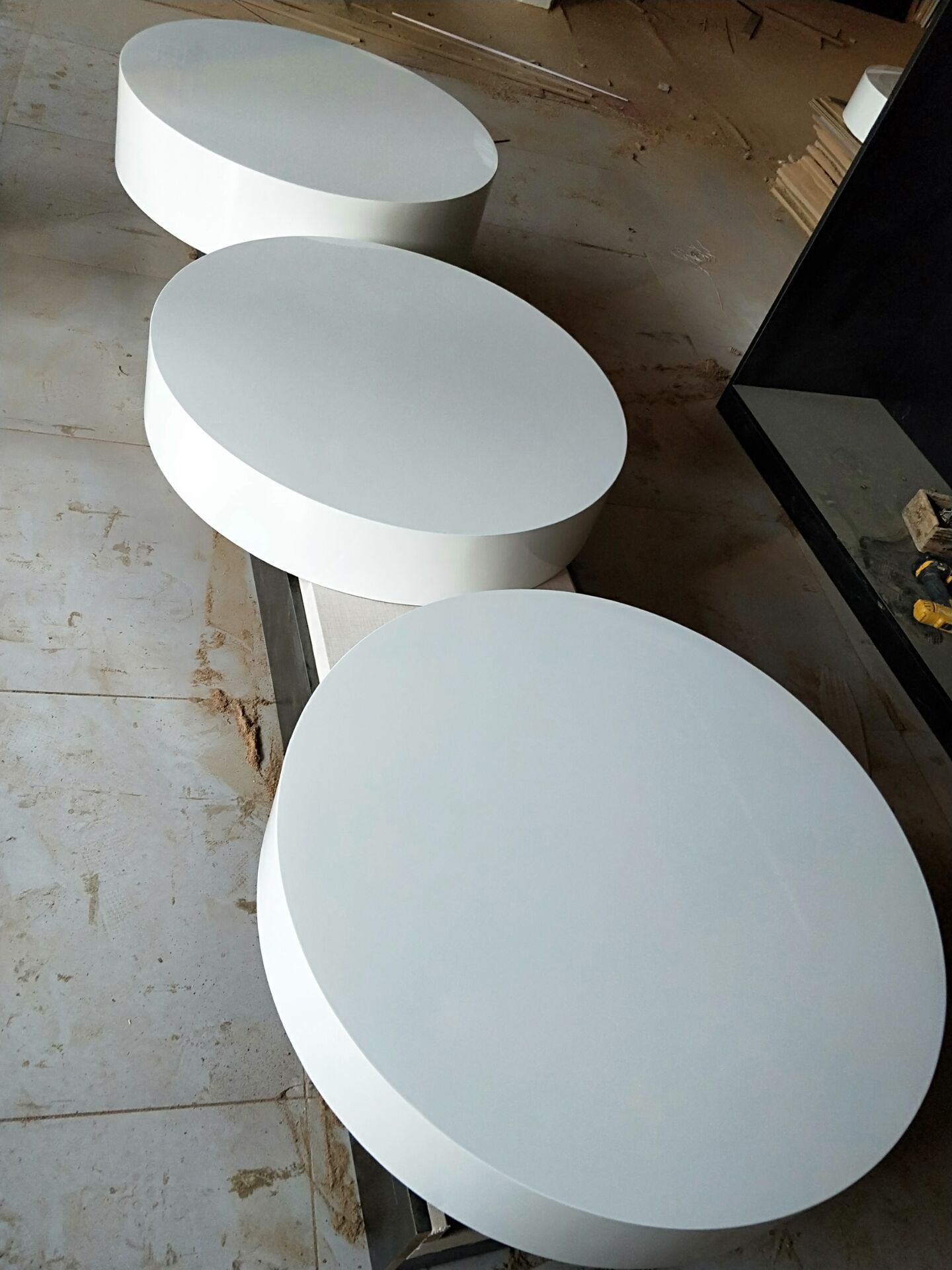 定制 圆形烤漆展台地台网红直播婚纱服装店站台试衣台模特地台