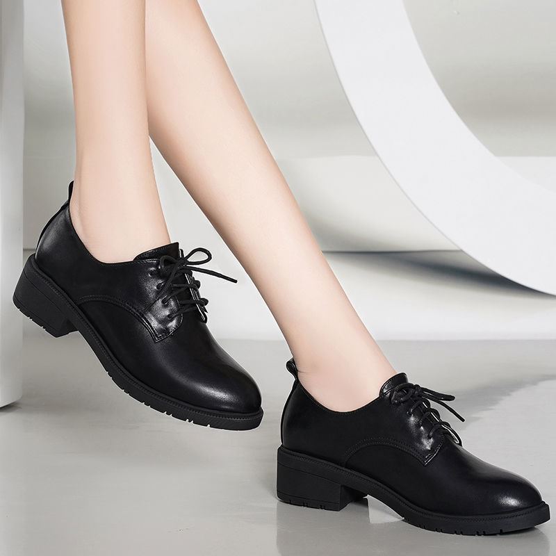 2022春夏新款时尚深口单鞋圆头方跟女休闲皮鞋黑色女鞋