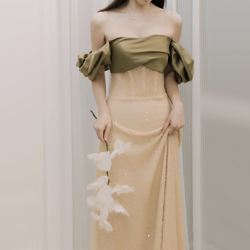 新娘抹胸婚纱小礼服图片