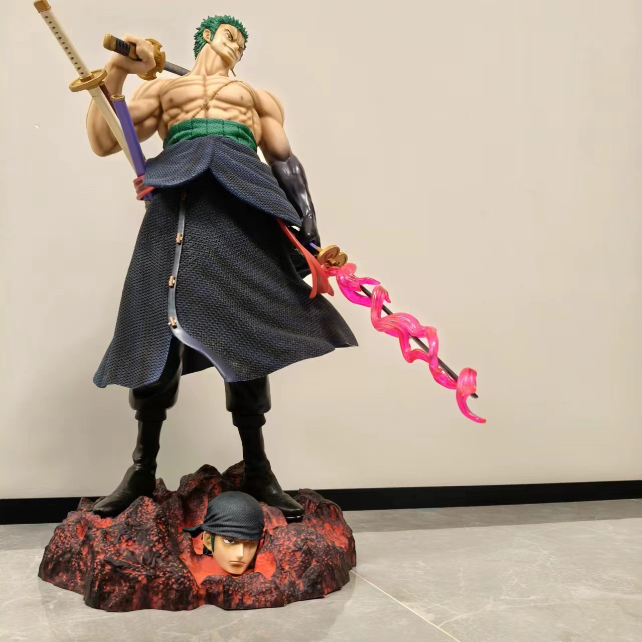 【源头货源】73cm超大扛刀索隆路飞艾斯带地台海贼王顶上战争手办