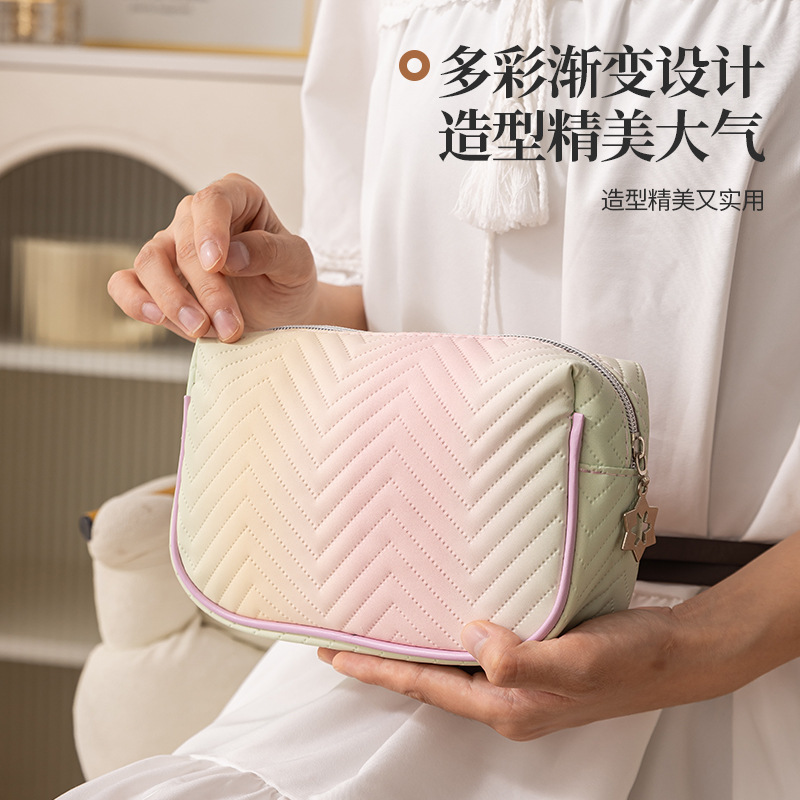 多巴胺房子少女化妆包大容量分区防水包旅行便携收纳包跨境化妆包
