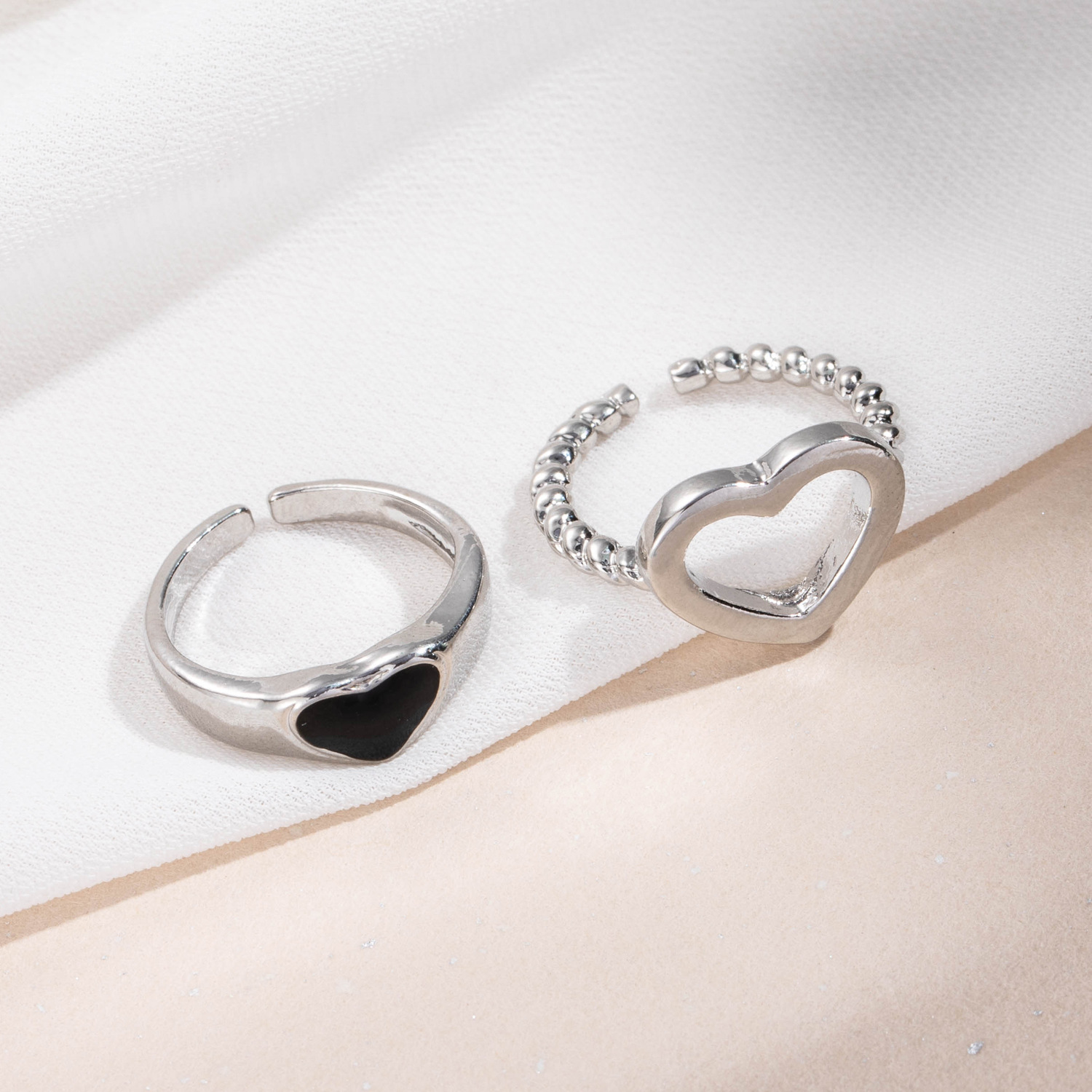 Korean Fashion Heart-Shaped Combined Ring Set Male and Female Personality Simple Black Hollowed Heart Shape Opening Adjustment Forefinger Ring