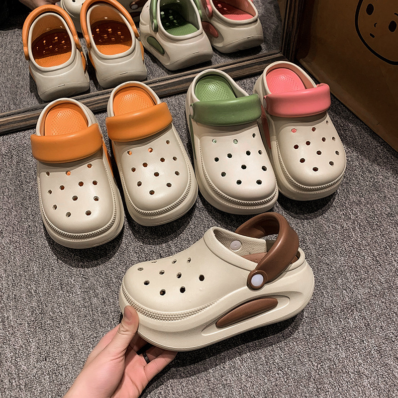 2024春夏新款洞洞鞋女外穿增高厚底防滑踩屎感沙滩居家室内凉拖鞋