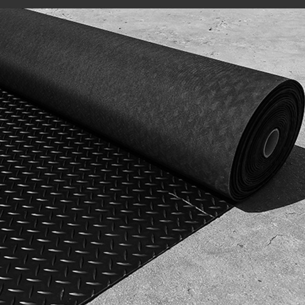 黑色柳叶纹耐磨橡胶垫 人字纹防滑橡胶板 天桥地垫柳叶纹橡胶板
