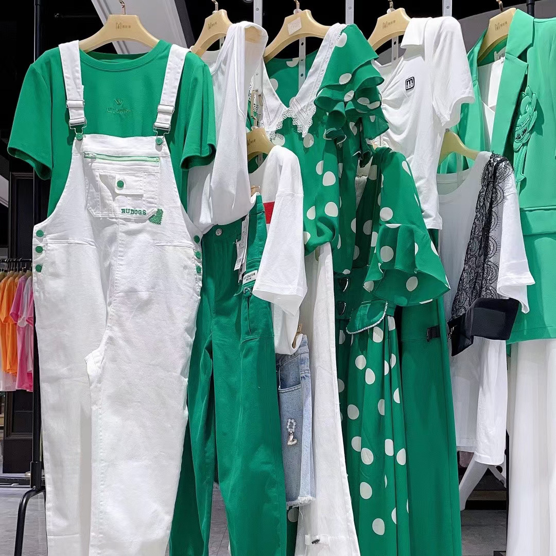 亮点24夏国际高端品牌折扣女装尾货批发撤柜剪标服装直播货源布卡