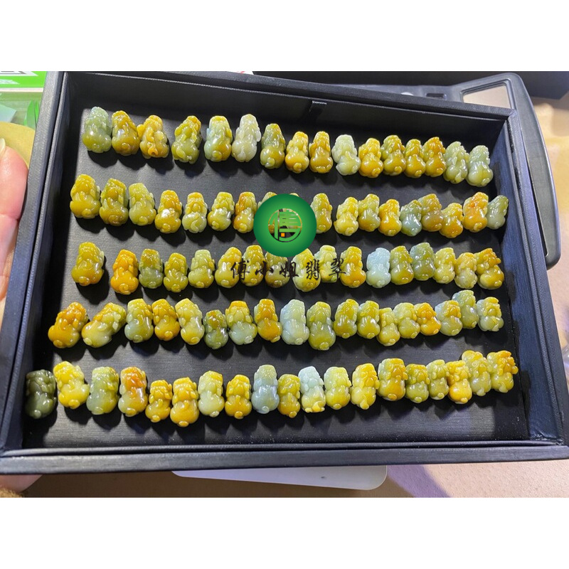 翡翠冰黄翡小貔貅宝宝皮休冰种鸡油黄瑞兽批发缅甸a货-阿里巴巴