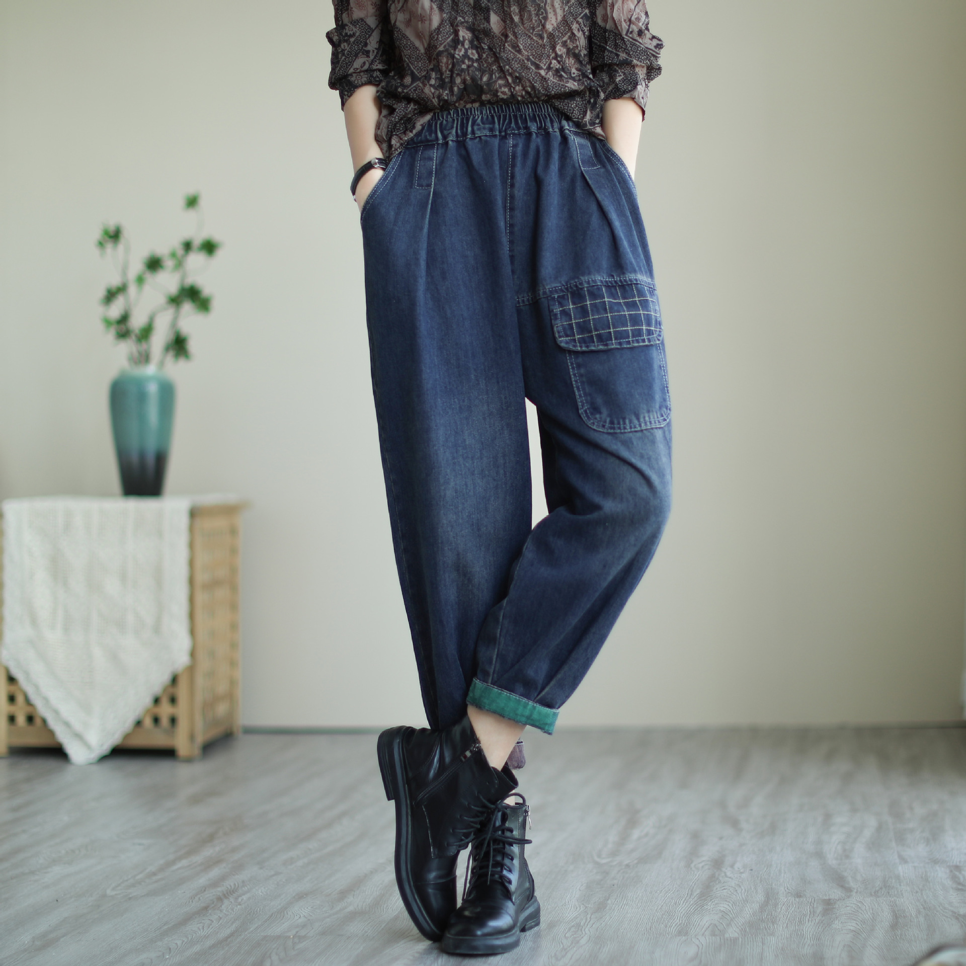 简梦文艺大码卷边拼色九分牛仔裤女2021秋季新款宽松休闲哈伦裤潮