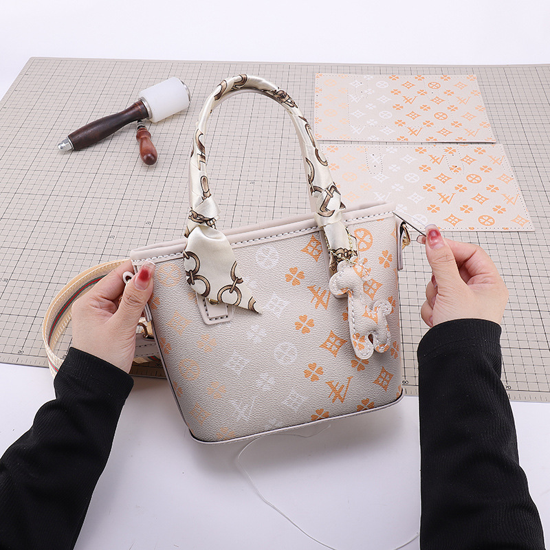 Women's Bag 2022 New Women's Printed Bucket Bag Shoulder Messenger Bag Silk Scarf Women's DIY Material Bag Handmade Bag