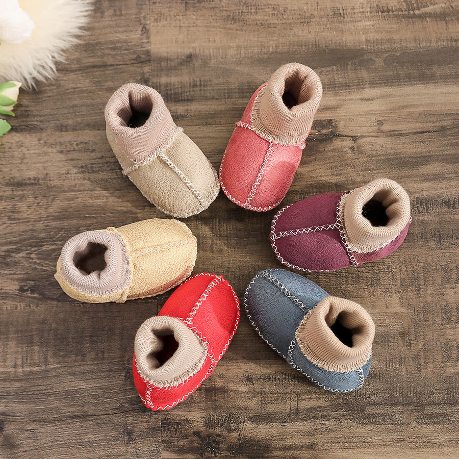 Fur Integrated Baby Shoes and Socks Soft Bottom 0-6 Months 6-12 No Drop Toddler Cotton Shoes Male and Female Baby Autumn and Winter 0-1 Years Old