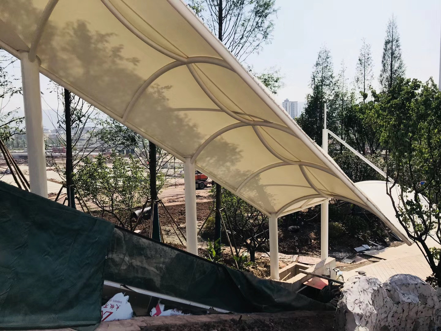 承接户外景区景观膜结构 商场小区张拉膜遮阳棚 定制异型公园雨棚