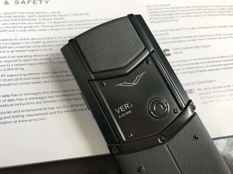 跨境新款vert 威图手机k8 直板个性功能机 按键老年人手机 批发