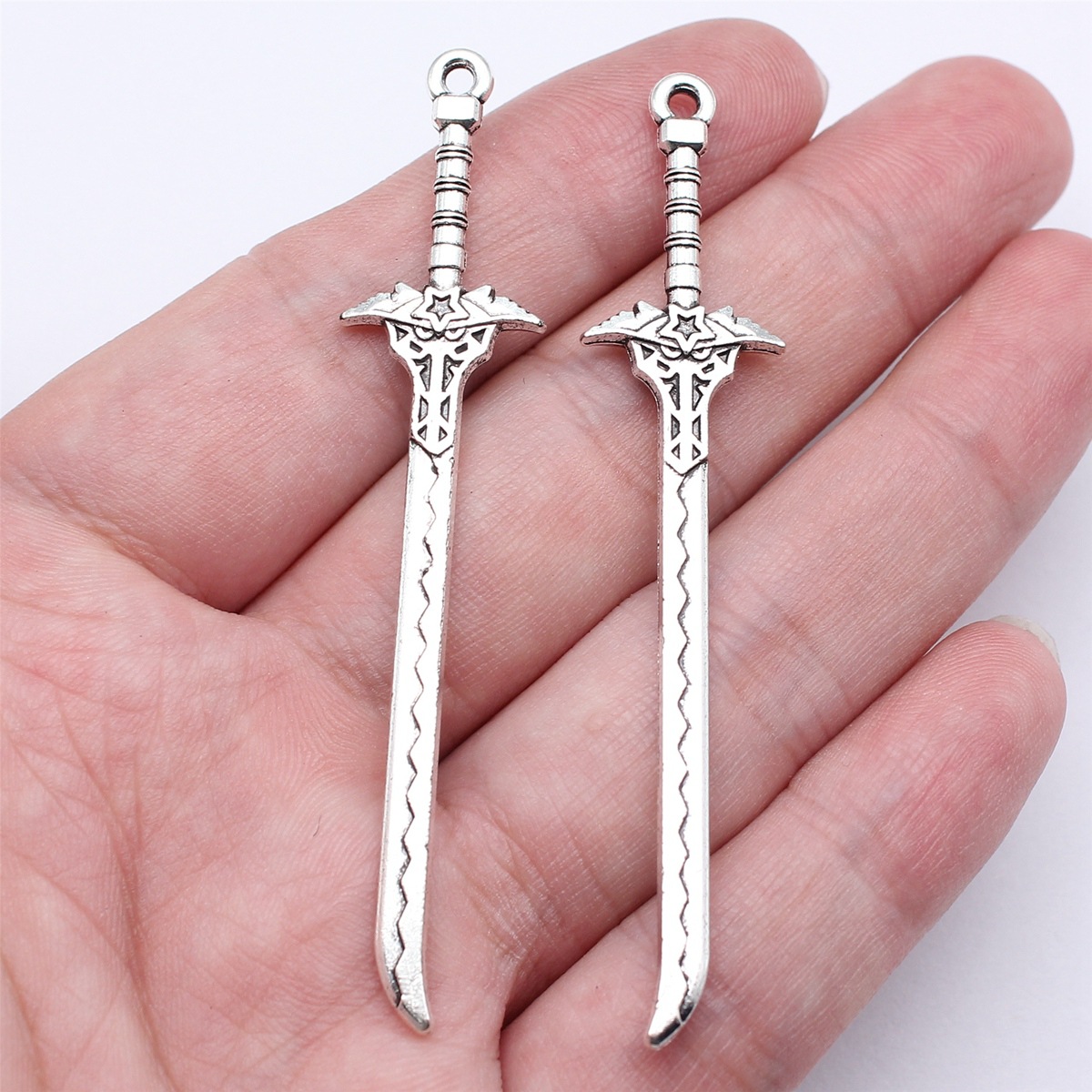 2g 古银色 二次元cosplay兵器系列吊坠 五星长刀吊坠配件-阿里巴巴