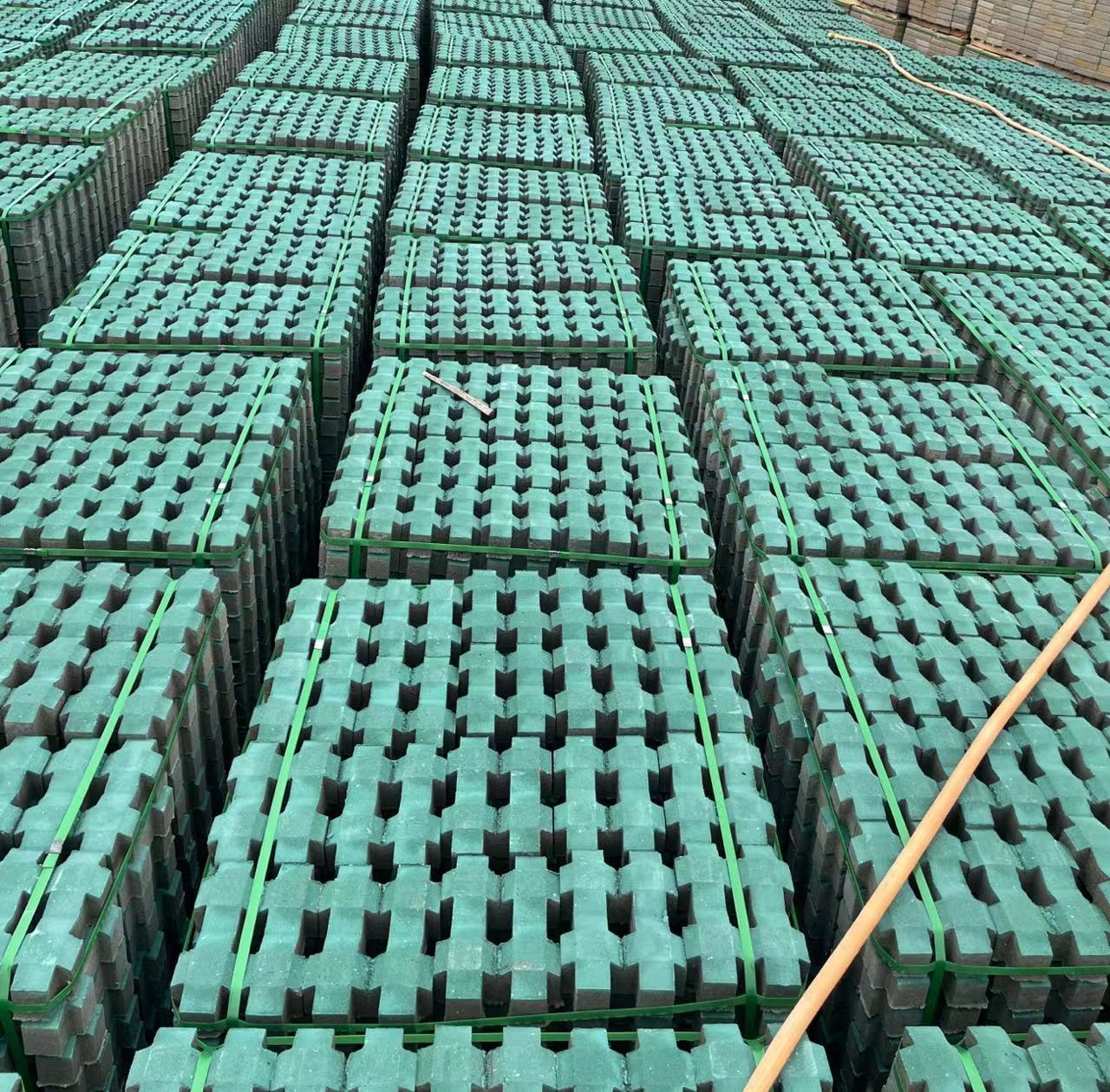 厂家加工定制草坪砖护坡砖透水砖来图打样面包砖八字井字植草砖