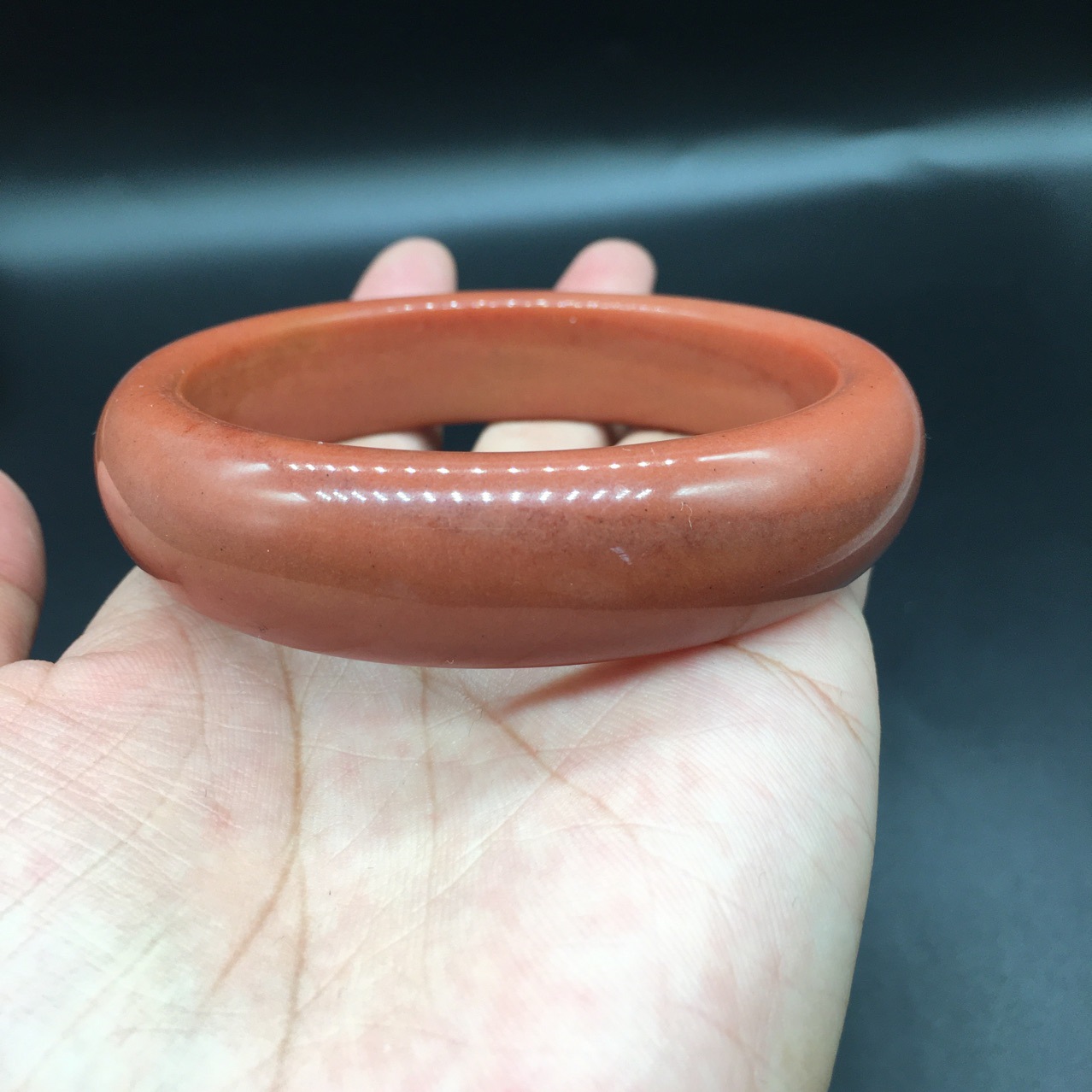 新疆金丝玉手镯原石佘太红玉手镯厂家直销直播供货