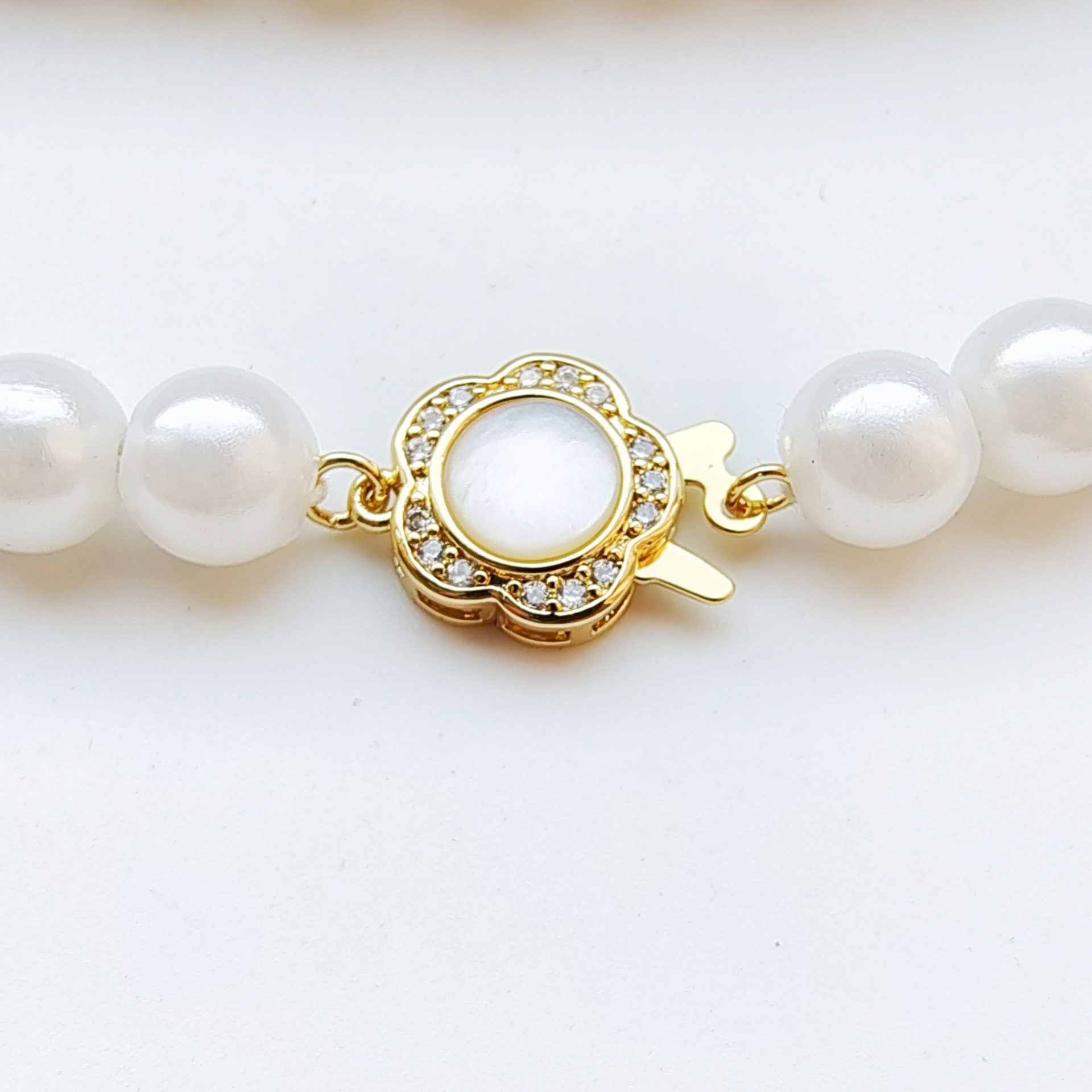 批发珍珠项链扣子贝壳雕花项链扣 铜镀14k金微镶锆石贝壳手链扣头