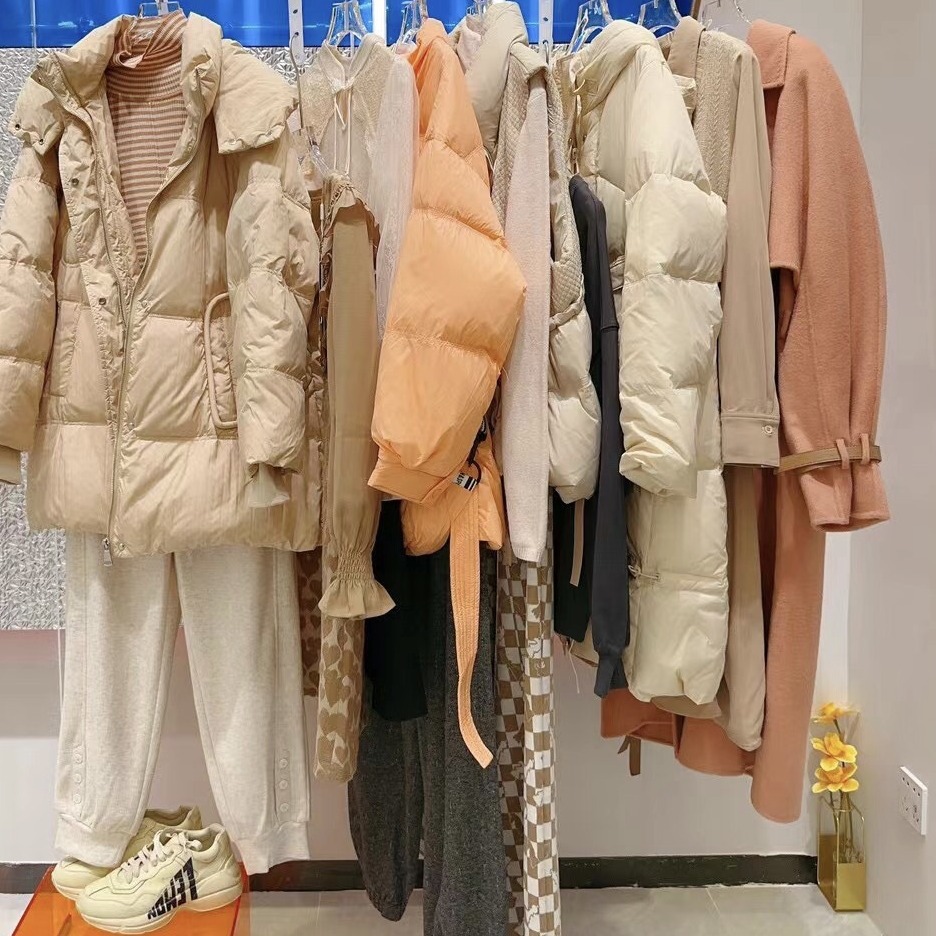 lily品牌折扣女装蒂言撤柜剪标漠希摩森马清货清仓杭州四季青服饰