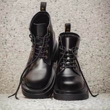 黑色工装靴英伦风马丁靴2023年秋季新款短靴子厚底前系带德比鞋